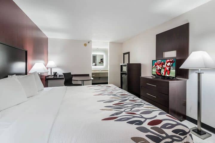 Room 12 of 30