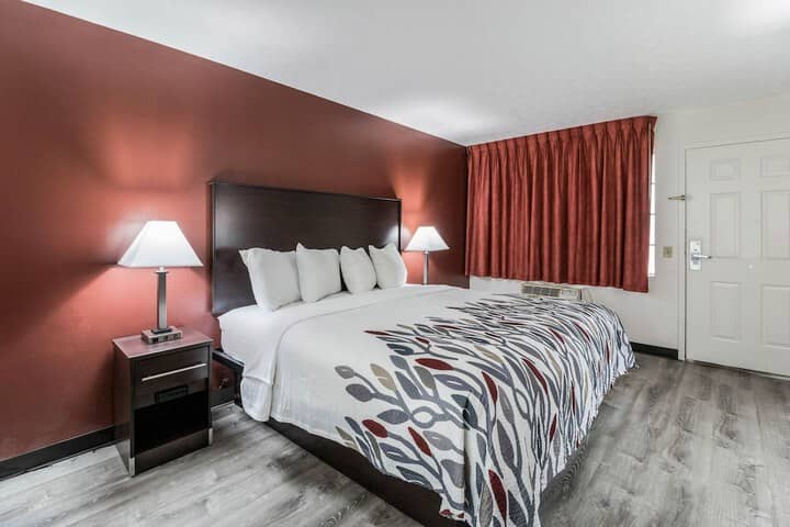 Room 15 of 30