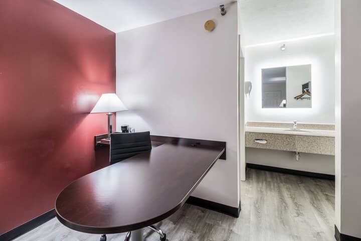 Room 19 of 30